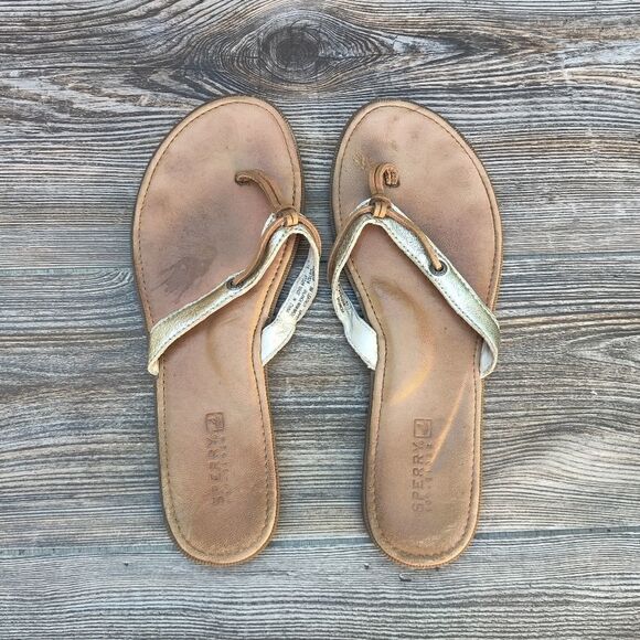 Sperry Top Lifer Gold Flip Flops (8) - Picture 1 of 6